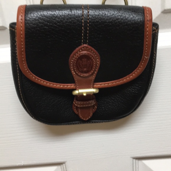 Liz Claiborne genuine leather Crossbody - Picture 3 of 4